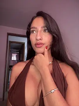 DulceLenns online show from 11/12/25, 06:30