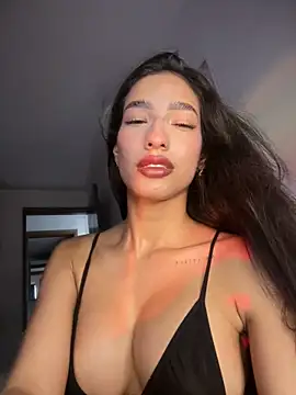 DulceLenns online show from 03/18/26, 06:33