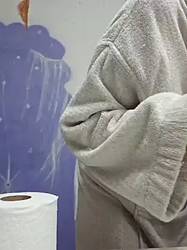 ScarletCallings420 online show from 12/08/24, 06:50