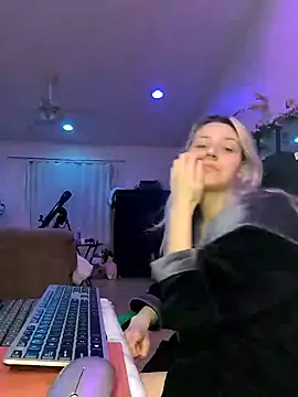 ScarletCallings420 online show from 01/24/25, 03:55