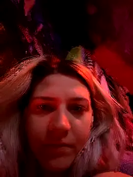 ScarletCallings420 online show from 02/09/25, 02:18