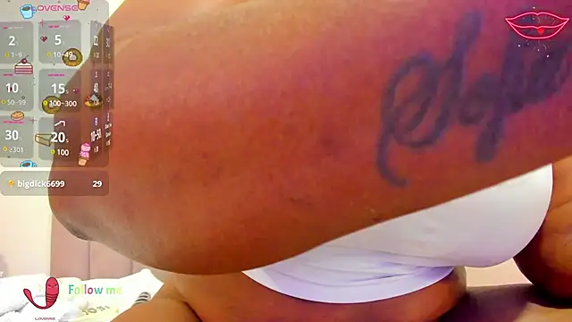 CristinSexy online show from 03/07/25, 01:40