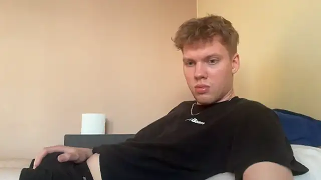 sexybooii6968 online show from 09/30/25, 03:39