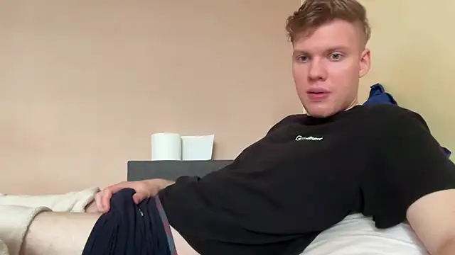 sexybooii6968 online show from 10/13/25, 01:44