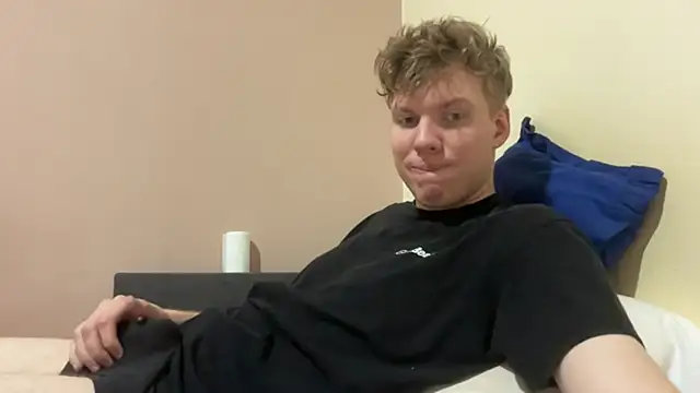 sexybooii6968 online show from 11/01/25, 03:58