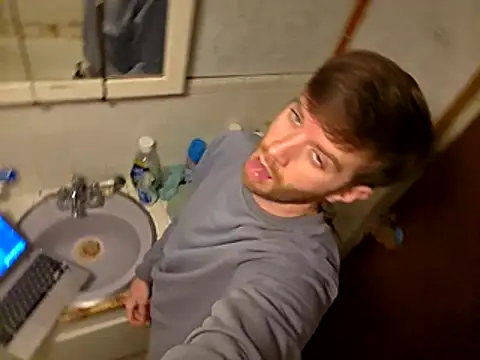 Snapshot of BlueEyedJason chatting on 11/09/25, 10:41 BlueEyedJason online show from 11/09/25, 10:41