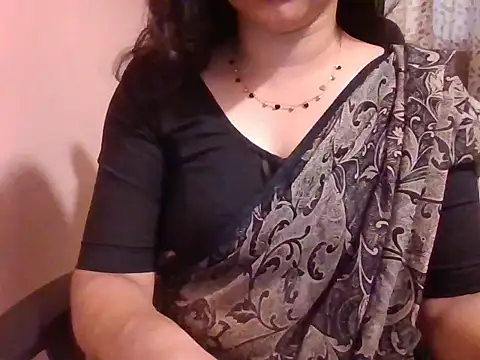 Snapshot of Pinky_4 chatting on 05/02/26, 04:17 Pinky 4 online show from 05/02/26, 04:17
