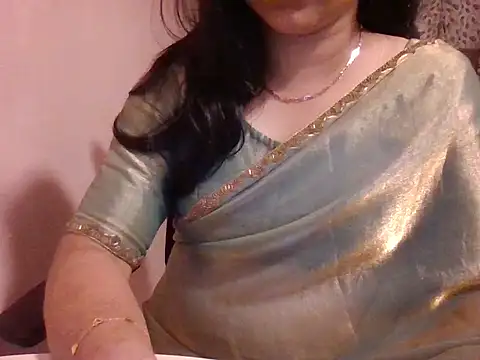 Snapshot of Pinky_4 chatting on 05/02/26, 05:40 Pinky 4 online show from 05/02/26, 05:40