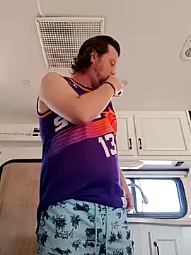 Snapshot of EZYves chatting on 03/13/26, 11:00 EZYves online show from 03/13/26, 11:00