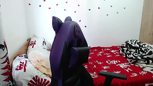 Snapshot of OriannaDomenechi chatting on 01/11/25, 04:25 OriannaDomenechi online show from 01/11/25, 04:25