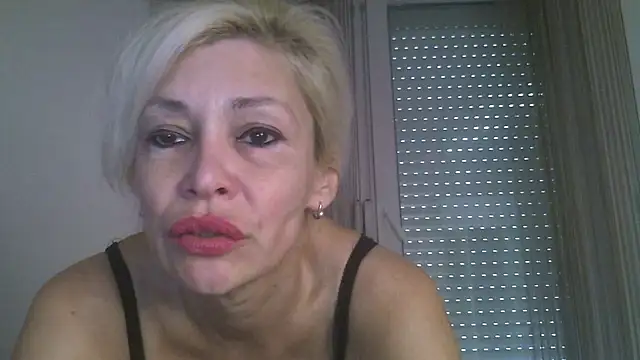 EvaaMina online show from 10/23/25, 10:58