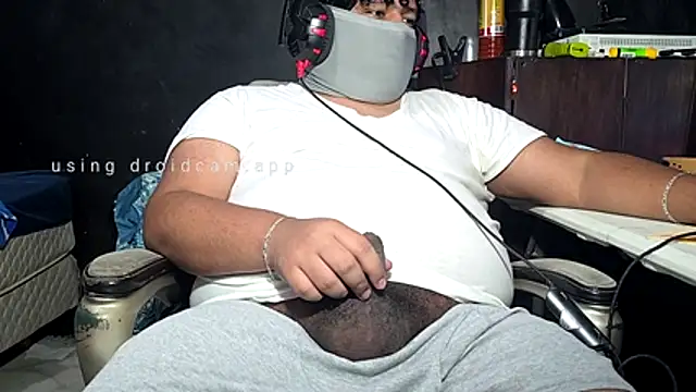 mikfgh50 online show from 11/23/25, 05:18