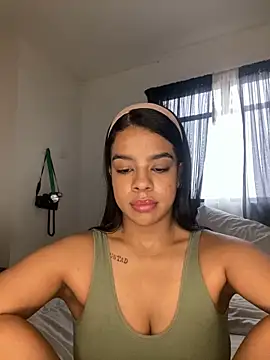 trianawhite online show from 02/27/26, 03:12