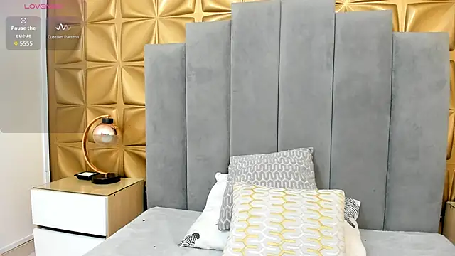 melani dream online show from 02/13/26, 01:29