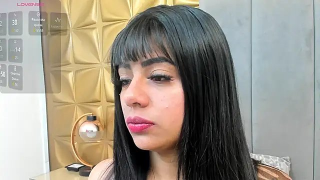 Snapshot of melani_dream chatting on 06/19/26, 01:48 melani dream online show from 06/19/26, 01:48