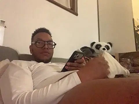 iamrafaelhot online show from 03/11/26, 06:14