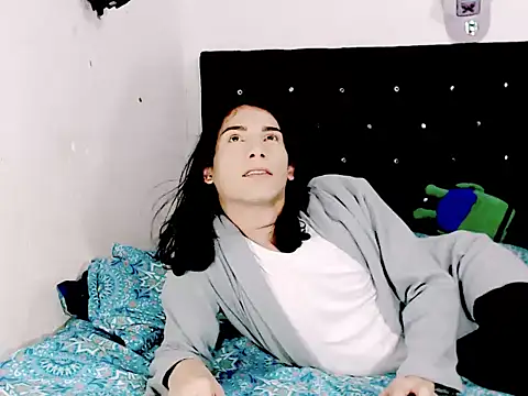 Snapshot of camii_extrange chatting on 02/12/26, 09:43 camii extrange online show from 02/12/26, 09:43