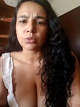 Snapshot of Monick17 chatting on 10/09/25, 11:08 Monick17 online show from 10/09/25, 11:08