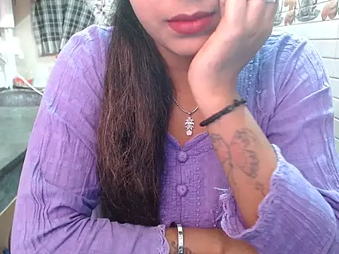 LovingPihu online show from 03/09/26, 05:33