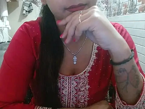 LovingPihu online show from 03/20/26, 05:45