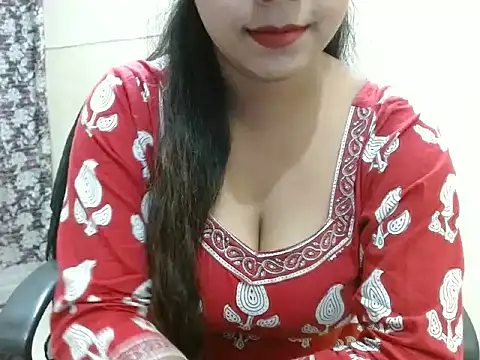 LovingPihu online show from 04/18/26, 05:00