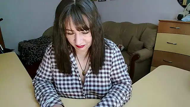 Snapshot of Lucretia_Goldi_ chatting on 06/12/26, 10:19 Lucretia Goldi online show from 06/12/26, 10:19