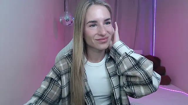Snapshot of DeboraHorny chatting on 05/16/26, 06:10 DeboraHorny online show from 05/16/26, 06:10