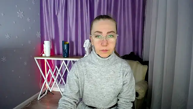 queen a n i online show from 01/17/25, 07:41