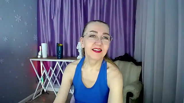 queen a n i online show from 03/06/25, 11:25