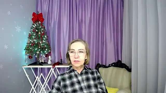 queen a n i online show from 02/24/26, 08:34