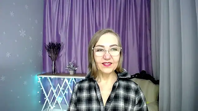 queen a n i online show from 04/11/26, 11:03