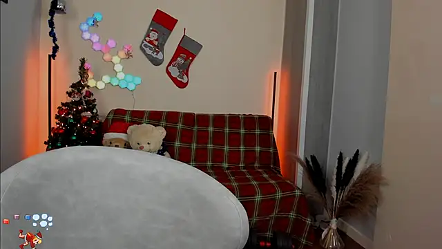 victorias world online show from 12/19/24, 10:32