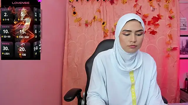 Snapshot of DarshaKhemu chatting on 12/06/24, 09:02 DarshaKhemu online show from 12/06/24, 09:02