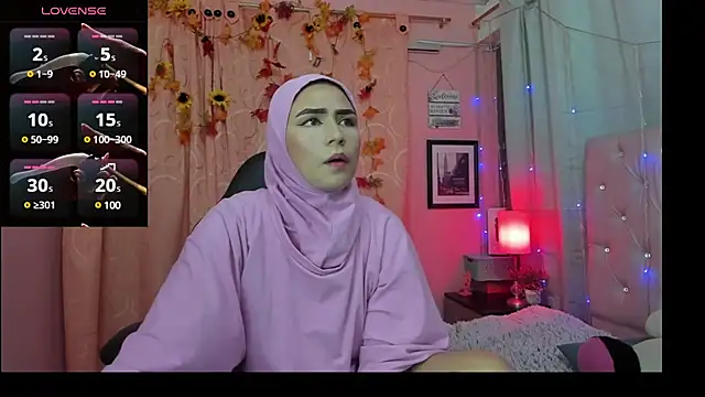 Snapshot of DarshaKhemu chatting on 02/06/25, 08:45 DarshaKhemu online show from 02/06/25, 08:45