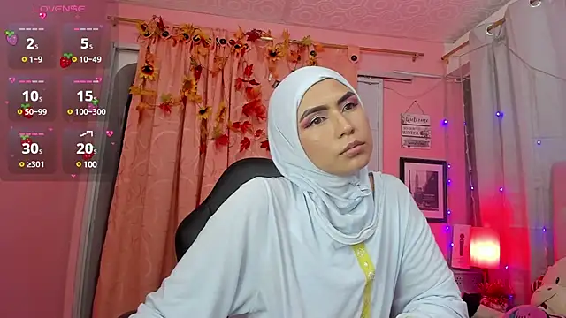 Snapshot of DarshaKhemu chatting on 03/07/25, 12:04 DarshaKhemu online show from 03/07/25, 12:04