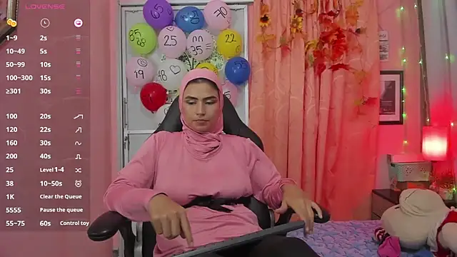 Snapshot of DarshaKhemu chatting on 03/15/25, 12:04 DarshaKhemu online show from 03/15/25, 12:04