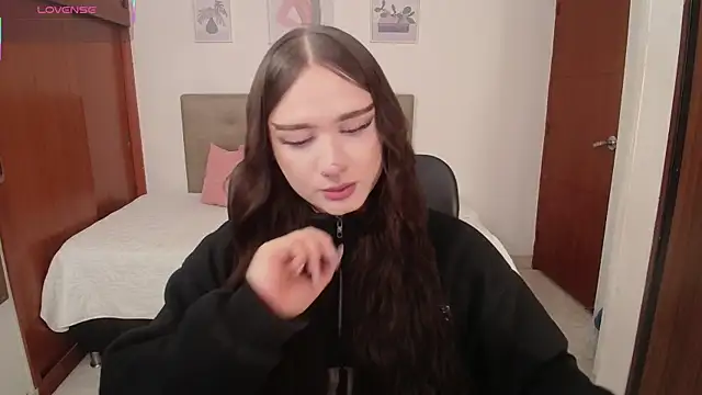 Miley Baker online show from 01/07/26, 03:58