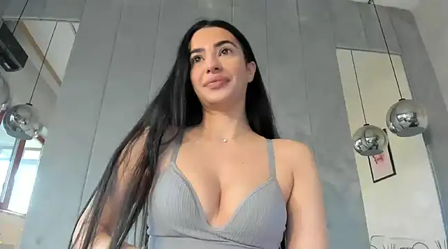 Naila18 online show from 01/08/25, 06:52