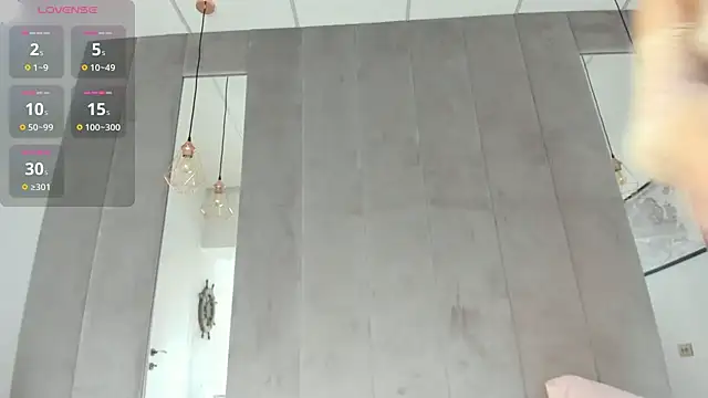 Naila18 online show from 09/25/25, 06:50