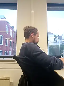 Snapshot of Tj1sen chatting on 12/20/24, 09:00 Tj1sen online show from 12/20/24, 09:00