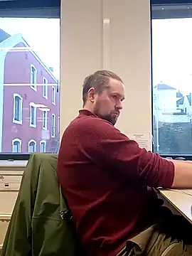 Snapshot of Tj1sen chatting on 01/22/25, 08:51 Tj1sen online show from 01/22/25, 08:51