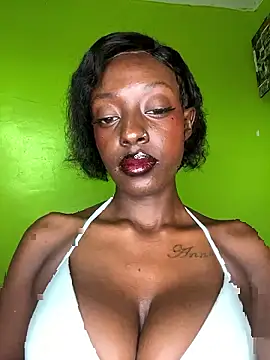 Snapshot of sweet_jade123 chatting on 01/10/26, 12:51 sweet jade123 online show from 01/10/26, 12:51