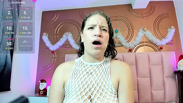 Snapshot of valeriaa19 chatting on 12/04/24, 05:05 valeriaa19 online show from 12/04/24, 05:05