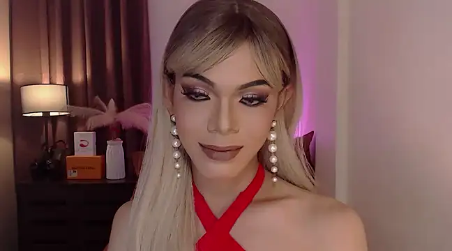 Snapshot of HugecockAlexa chatting on 12/21/24, 11:22 HugecockAlexa online show from 12/21/24, 11:22