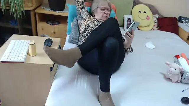 Margaret-milf online show from 05/16/26, 12:04