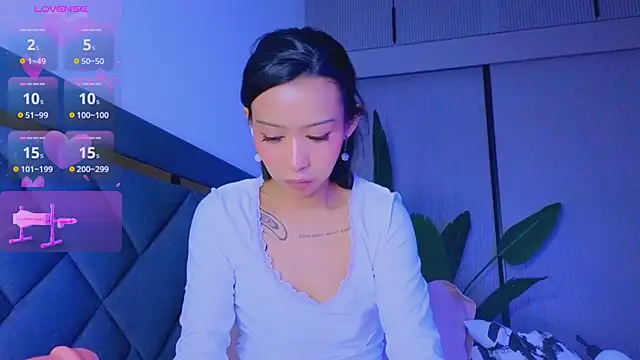 Mia Tin online show from 03/15/26, 04:46