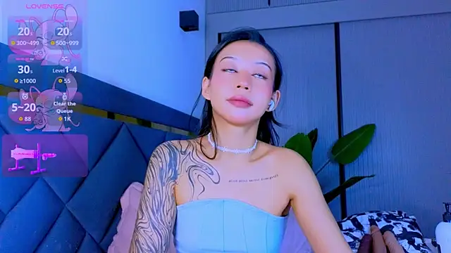 Mia Tin online show from 04/05/26, 05:43