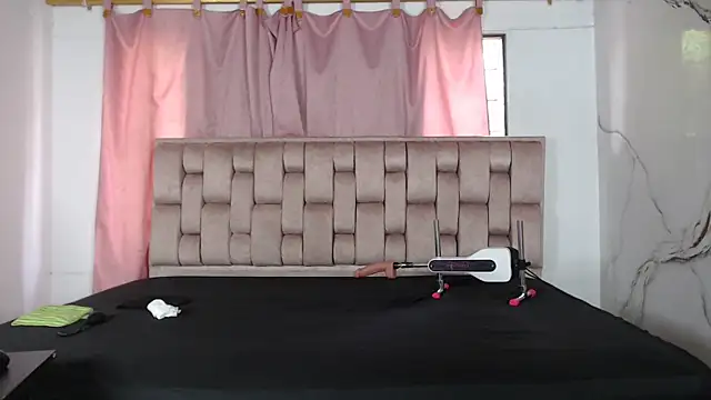 Sexytaty2022 online show from 04/07/26, 01:00