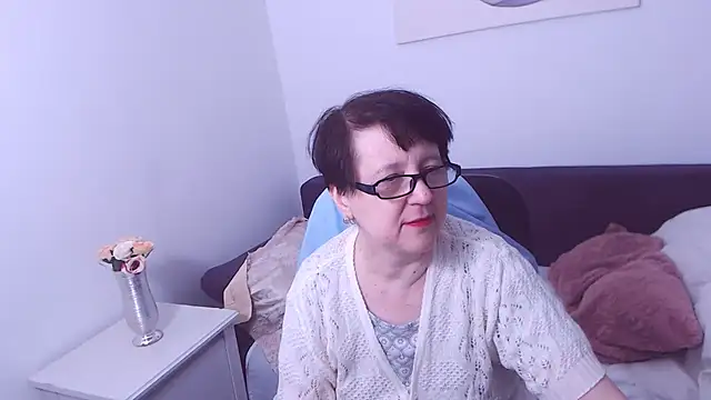 ChristaRose online show from 02/19/25, 07:16