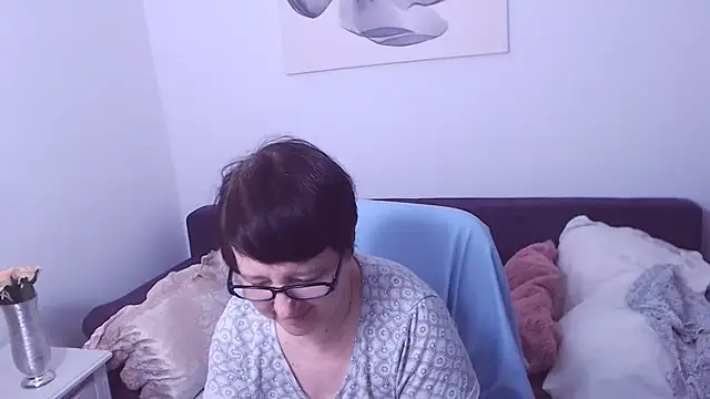 ChristaRose online show from 04/18/26, 07:29